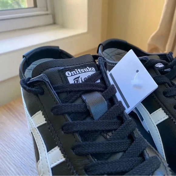 New Onitsuka Tiger Mexico 66 ASICS Sneaker Shoes in Black White - Picture 6 of 13